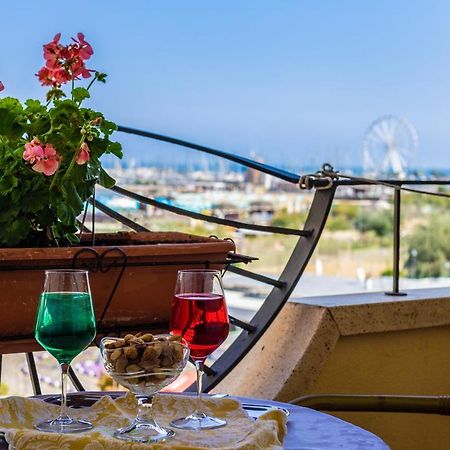 Hotel River Fronte Mare Con Piscina Rimini Ngoại thất bức ảnh